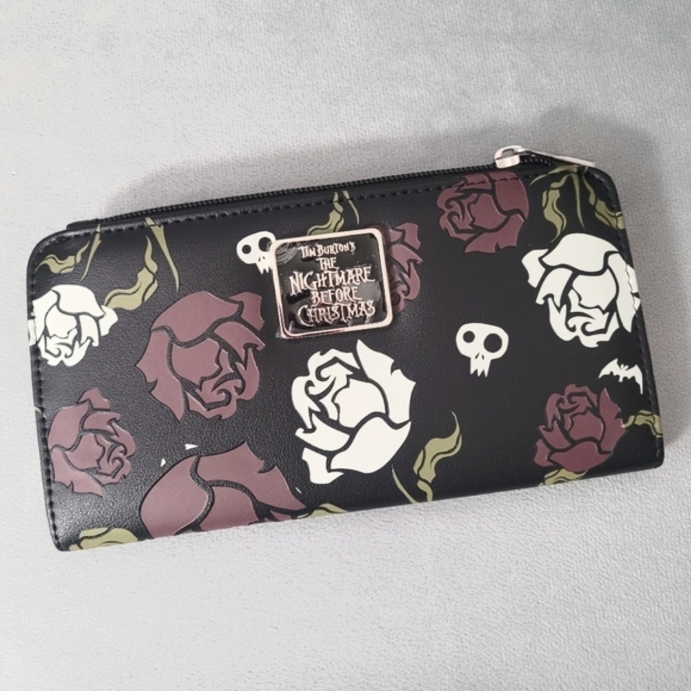 Nightmare Before Christmas Snap Wallet - Picture 2 of 15